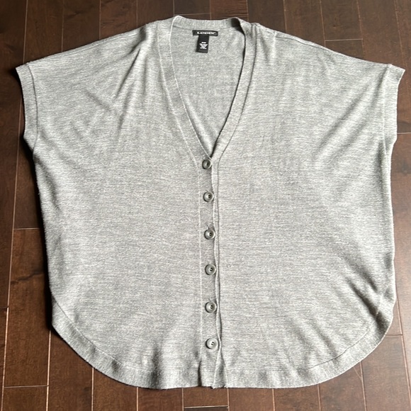 Logix grey short sleeve wool blend oversized Cardigan/poncho V neck w buttons - Picture 4 of 6